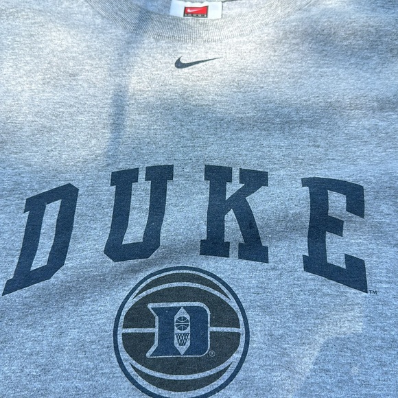 Vintage Nike Team Elite Duke Blue Devils Basketball T-Shirt Size M - Picture 2 of 5